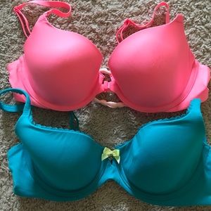 Victoria's Secret bras bundle